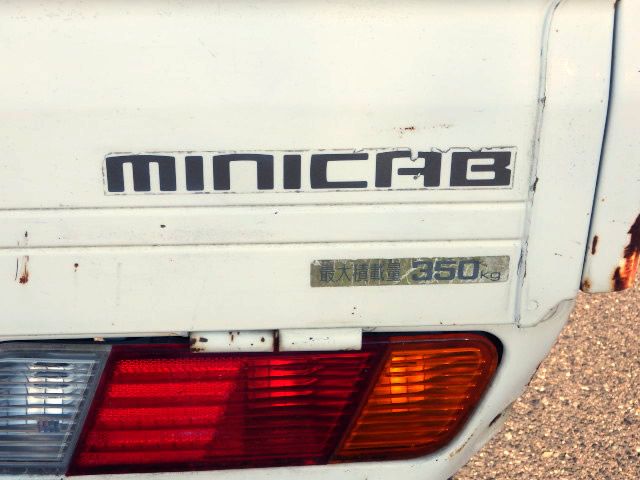 1999 Mitsubishi Minicab Truck U61T (UW-694a16a50479b)[31]