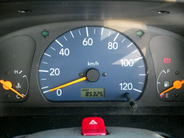 2000 Suzuki Carry Truck DA52T (UW-694a1617cb4fa)[12]