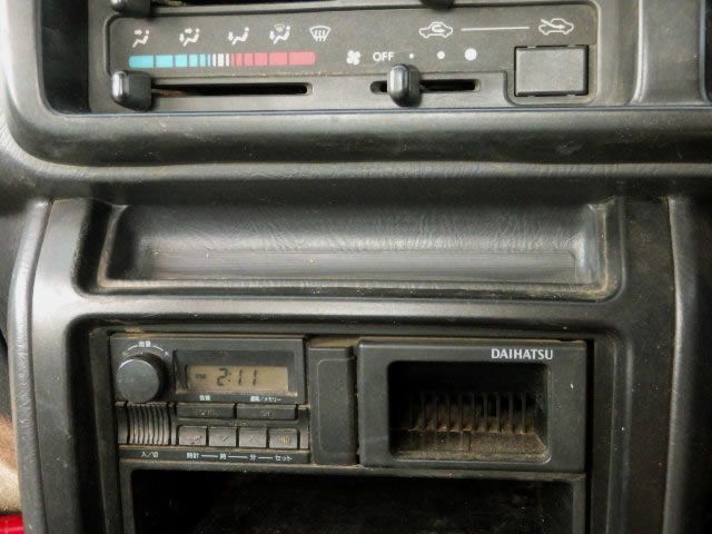 1999 Daihatsu Hijet Truck S210P (UW-6944c207f3fbc)[11]
