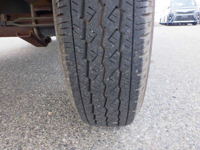 1999 Suzuki Carry Truck DA52T (UW-694a172785abc)[30]