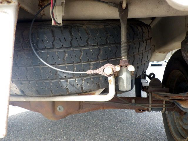 1999 Suzuki Carry Truck DA52T (UW-694a172785abc)[19]