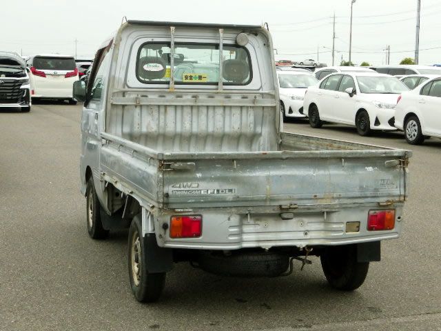 1999 Daihatsu Hijet Truck S210P (UW-694a17a70ae05)[1]
