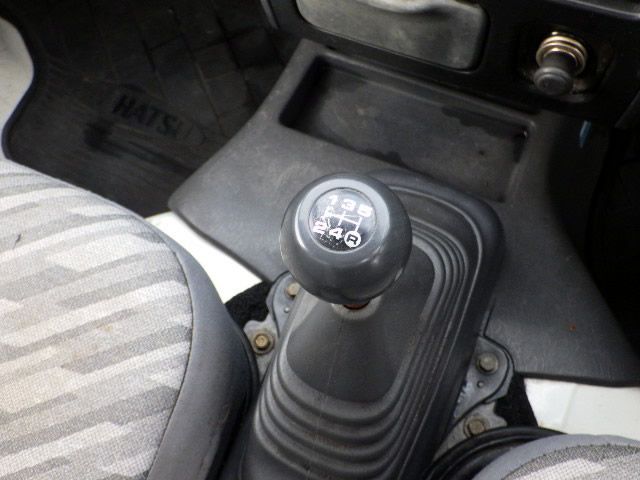 2001 Daihatsu Hijet Truck S210P (UW-6944cc16b0830)[14]