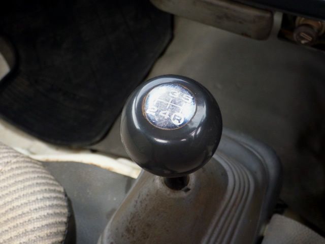 1996 Daihatsu Hijet Truck S110P (UW-6944cc63d0d19)[13]