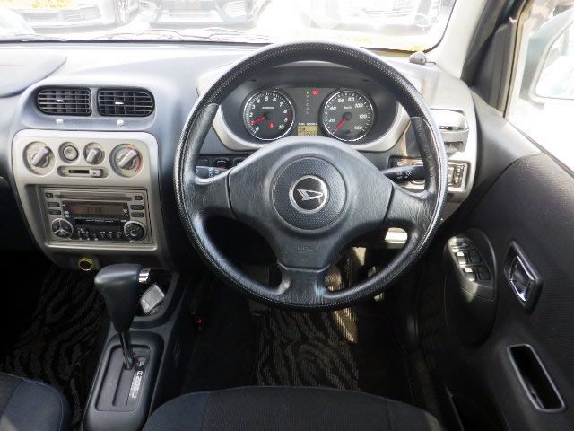 2006 Daihatsu Terios Kid J111G (UW-699d493bc7ea6)[4]