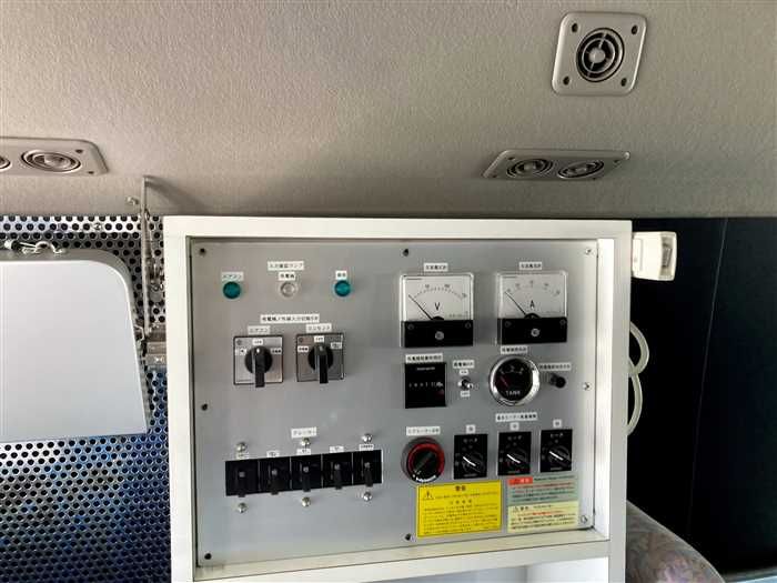 2004 Hino Liesse II KK-HDB51M (UW-6a0e682895f6a)[22]