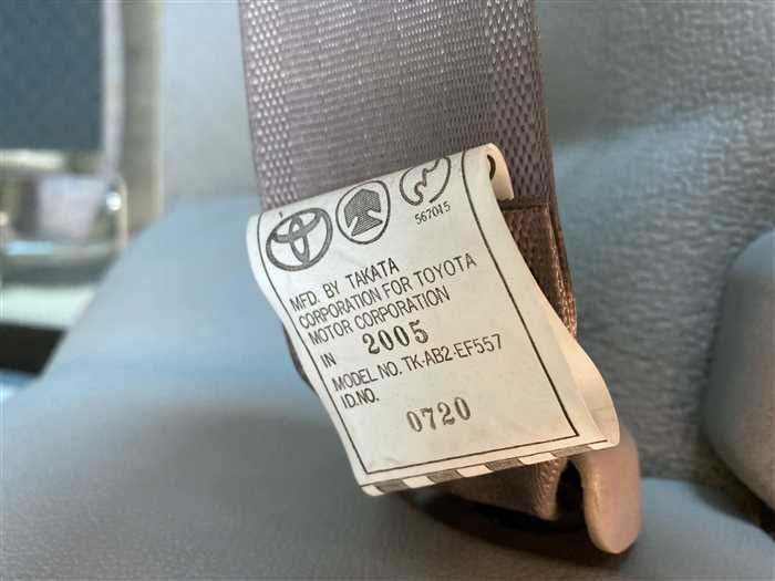 2005 Toyota Coaster PB-XZB51 (UW-6a0e682953320)[26]
