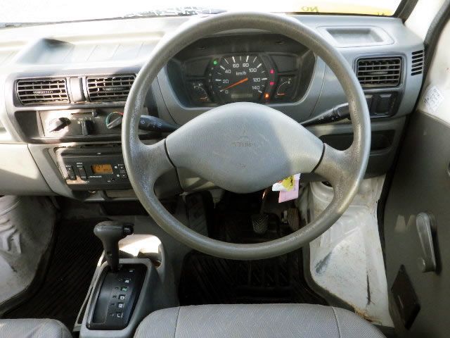 2001 Mitsubishi Minicab Truck U61T (UW-6944bc48ade49)[4]