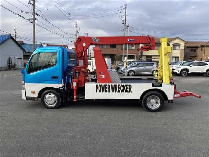2017 Hino DUTRO TKG-XZU710M (UW-6a0e682012a23)[5]
