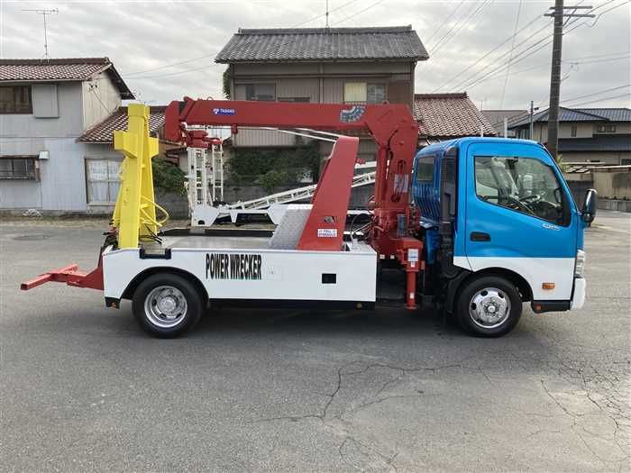 2017 Hino DUTRO TKG-XZU710M (UW-6a0e682012a23)[7]