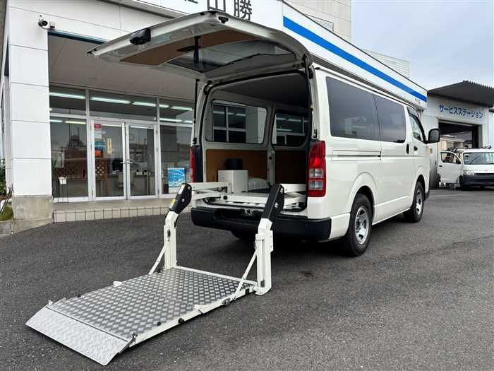 2022 Toyota Hiace Van TRH200V (UW-6a0e6852549aa)[16]