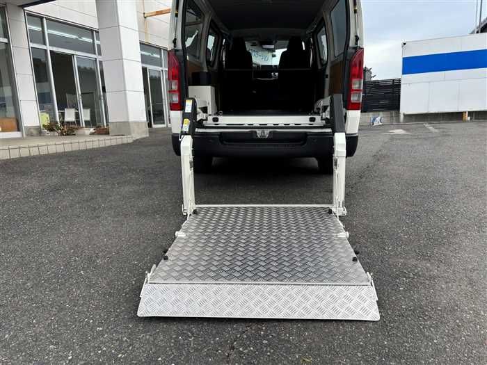 2022 Toyota Hiace Van TRH200V (UW-6a0e6852549aa)[17]