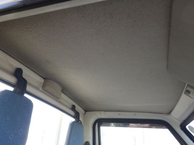 2000 Mitsubishi Minicab Truck U61T (UW-69940c76eda69)[16]