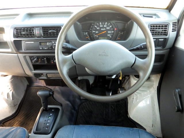 2000 Mitsubishi Minicab Truck U61T (UW-69940c76eda69)[4]