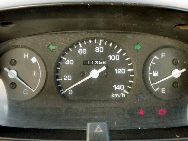 2000 Daihatsu Hijet Truck S210P (UW-6971ce09b0285)[12]