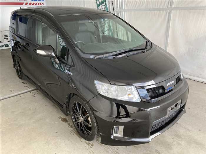 2015 Honda Freed Spike DAA-GP3 (UW-6a0e6837d5c45)[2]
