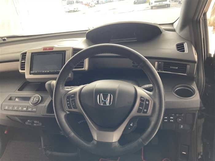 2015 Honda Freed Spike DAA-GP3 (UW-6a0e6837d5c45)[15]