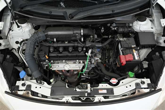 2017 Suzuki Swift DBA-ZC83S (UW-6a0e683b92600)[23]