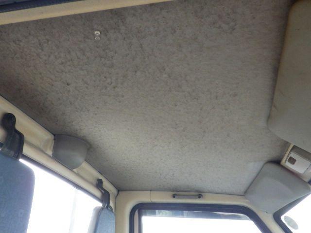 1999 Mitsubishi Minicab Truck U62T (UW-698d4895251a4)[18]