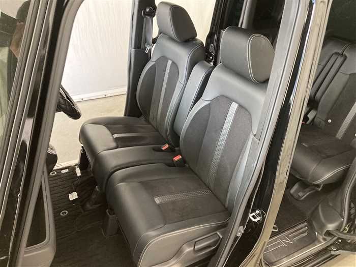 2021 Honda N BOX 6BA-JF3 (UW-6a0e6820c291c)[14]
