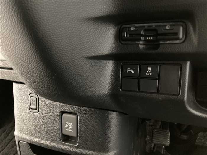 2021 Honda N BOX 6BA-JF3 (UW-6a0e6820c291c)[18]