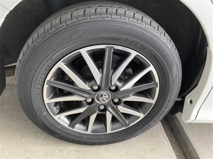 2015 Toyota Voxy DBA-ZRR80W (UW-6a0e68638acc9)[8]