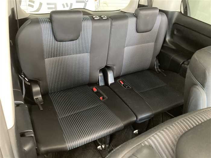 2015 Toyota Voxy DBA-ZRR80W (UW-6a0e68638acc9)[11]