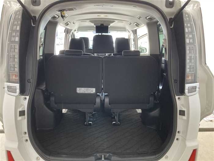 2015 Toyota Voxy DBA-ZRR80W (UW-6a0e68638acc9)[12]