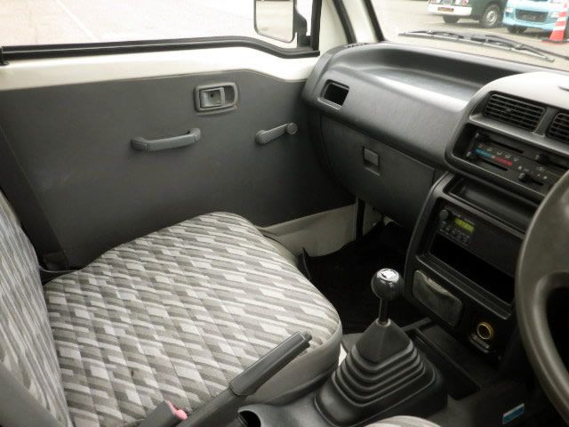 2001 Daihatsu Hijet Truck S200P (UW-69b264840439a)[8]