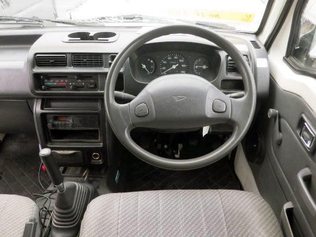 2000 Daihatsu Hijet Truck S200P (UW-6a34a8e73b351)[4]