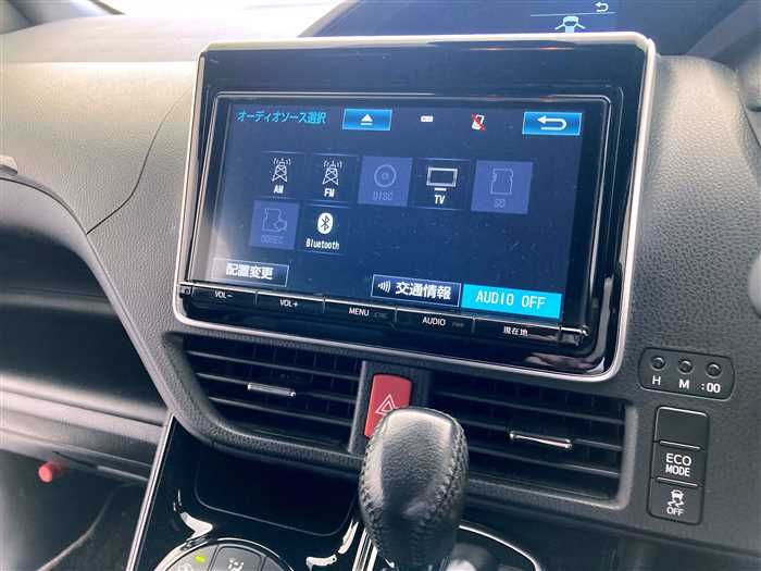2017 Toyota Noah DBA-ZRR80W (UW-6a0e6848d7580)[23]