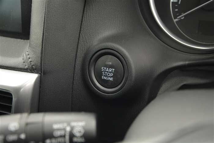 2016 Mazda CX-5 DBA-KEEFW (UW-6a0e681890a26)[17]