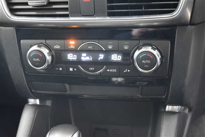 2016 Mazda CX-5 DBA-KEEFW (UW-6a0e681890a26)[20]