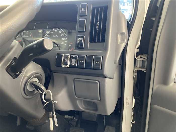 2015 Mazda Titan TRG-LHR85A (UW-6a0e685b541dc)[15]