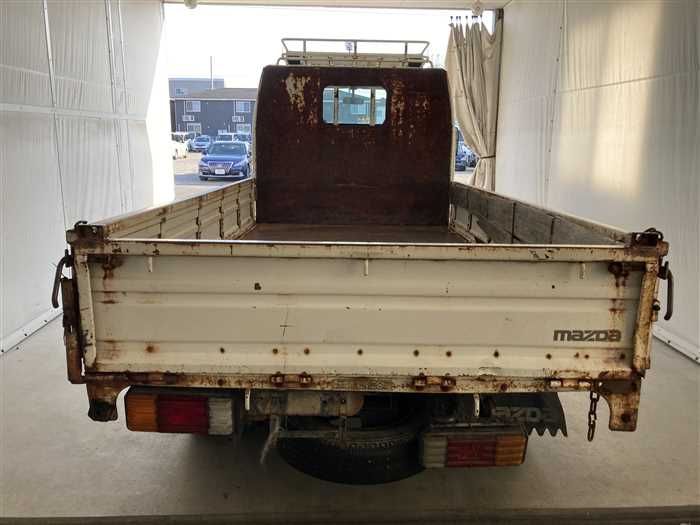 2001 Mazda Titan KK-WHF5T (UW-6a0e686277217)[5]