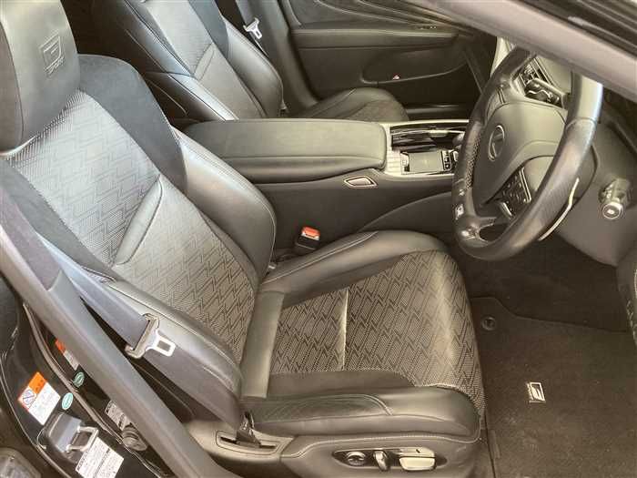 2017 Lexus LS DAA-GVF50 (UW-6a0e683196198)[9]