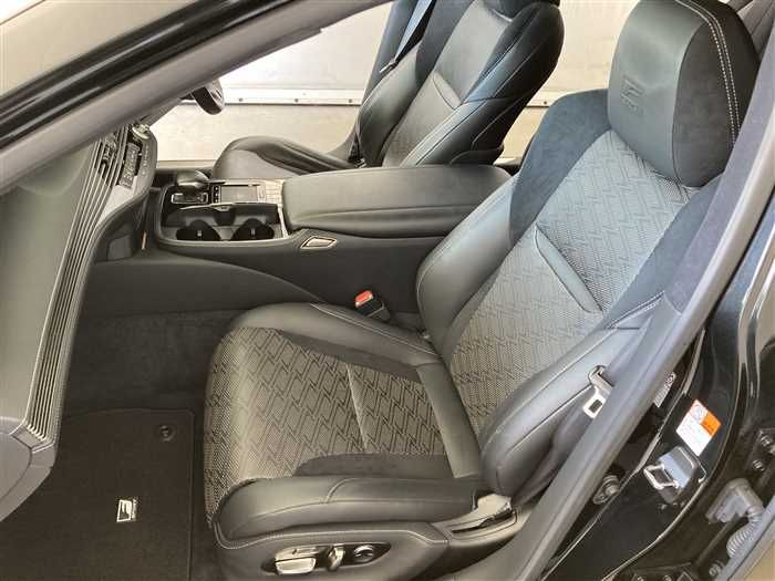 2017 Lexus LS DAA-GVF50 (UW-6a0e683196198)[14]