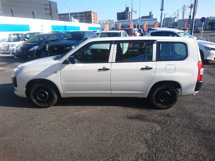 2021 Toyota Probox Van NHP160V (UW-6a0e6835eb843)[7]