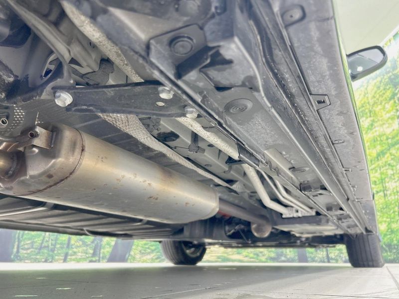 2023 Toyota Noah 6AA-ZWR90W (UW-69f0224599c1f)[21]