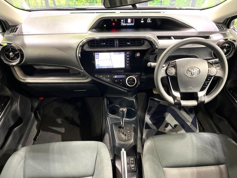 2019 Toyota Aqua DAA-NHP10 (UW-69f1f7b8b4734)[21]