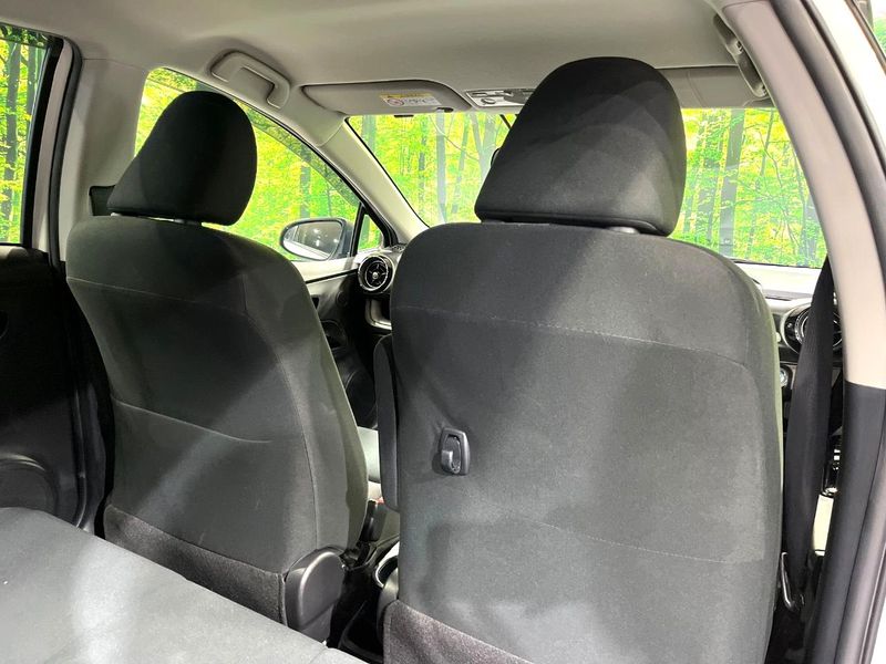 2019 Toyota Aqua DAA-NHP10 (UW-69f1f7b8b4734)[12]