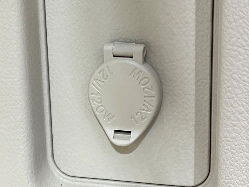 2023 Toyota Land Cruiser Prado 3BA-TRJ150W (UW-69f2a550c4afc)[23]