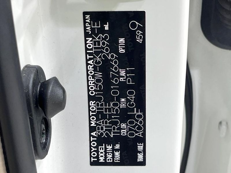 2023 Toyota Land Cruiser Prado 3BA-TRJ150W (UW-69f2a550c4afc)[1]