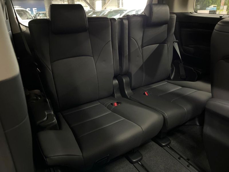 2022 Toyota Alphard 3BA-AGH30W (UW-69f495388bc34)[20]