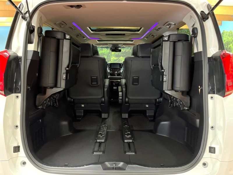 2022 Toyota Alphard 3BA-AGH30W (UW-69f495388bc34)[13]