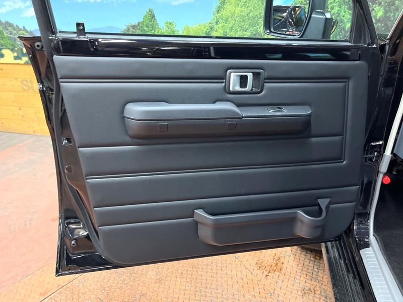 2024 Toyota Land Cruiser 70 3DA-GDJ76W (UW-69f49586846fe)[6]