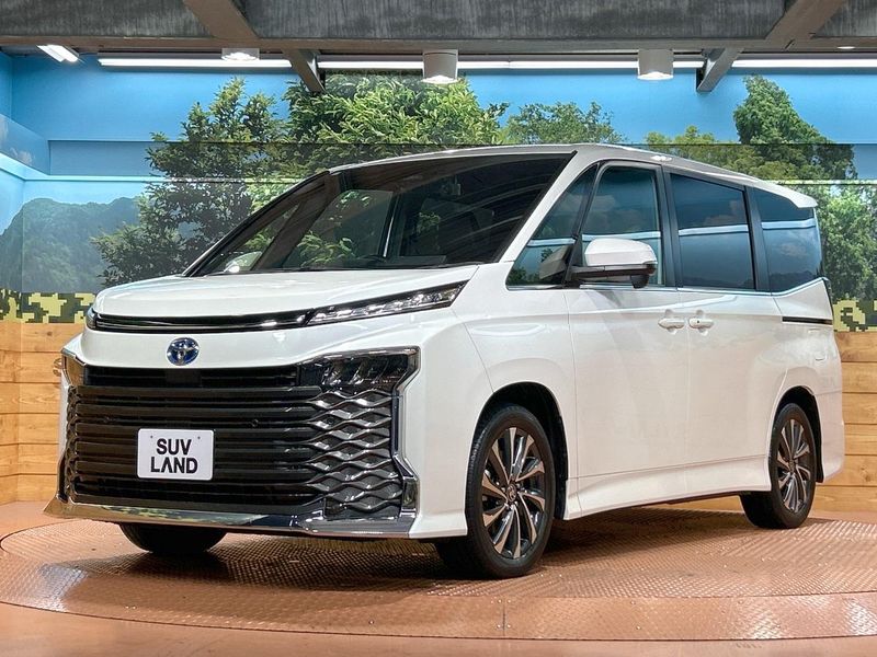 2023 Toyota Voxy 6AA-ZWR90W (UW-69f56c0a6422f)[10]