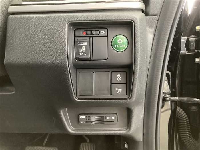 2017 Honda Odyssey Hybrid DAA-RC4 (UW-6a0e6859167b0)[18]