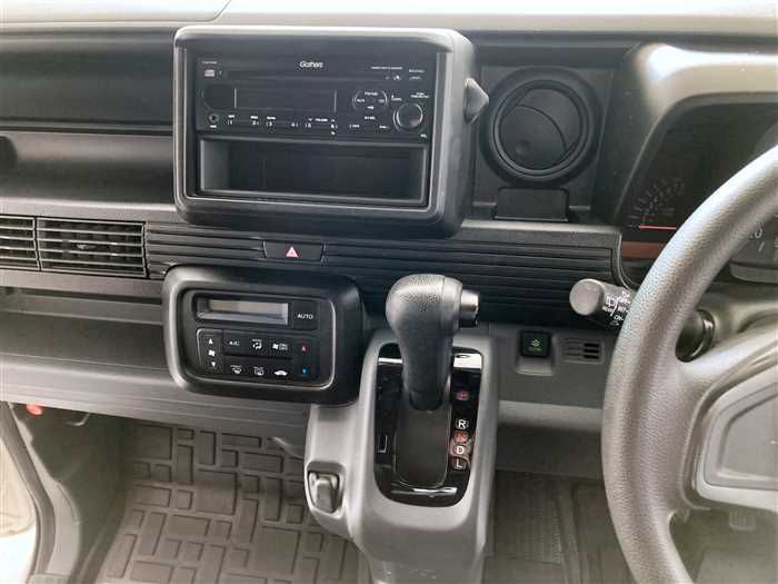 2019 Honda N-VAN HBD-JJ2 (UW-6a0e681ef3fd0)[18]