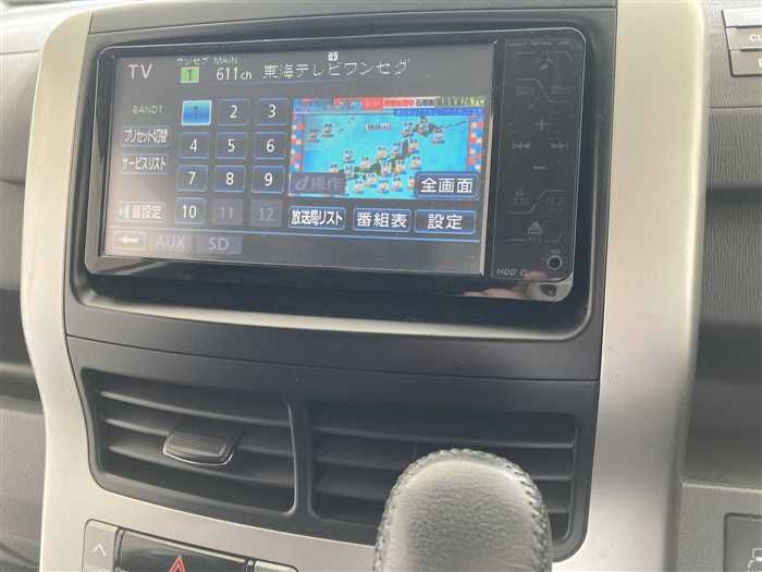 2009 Toyota Voxy DBA-ZRR70W (UW-6a0e686033f35)[21]